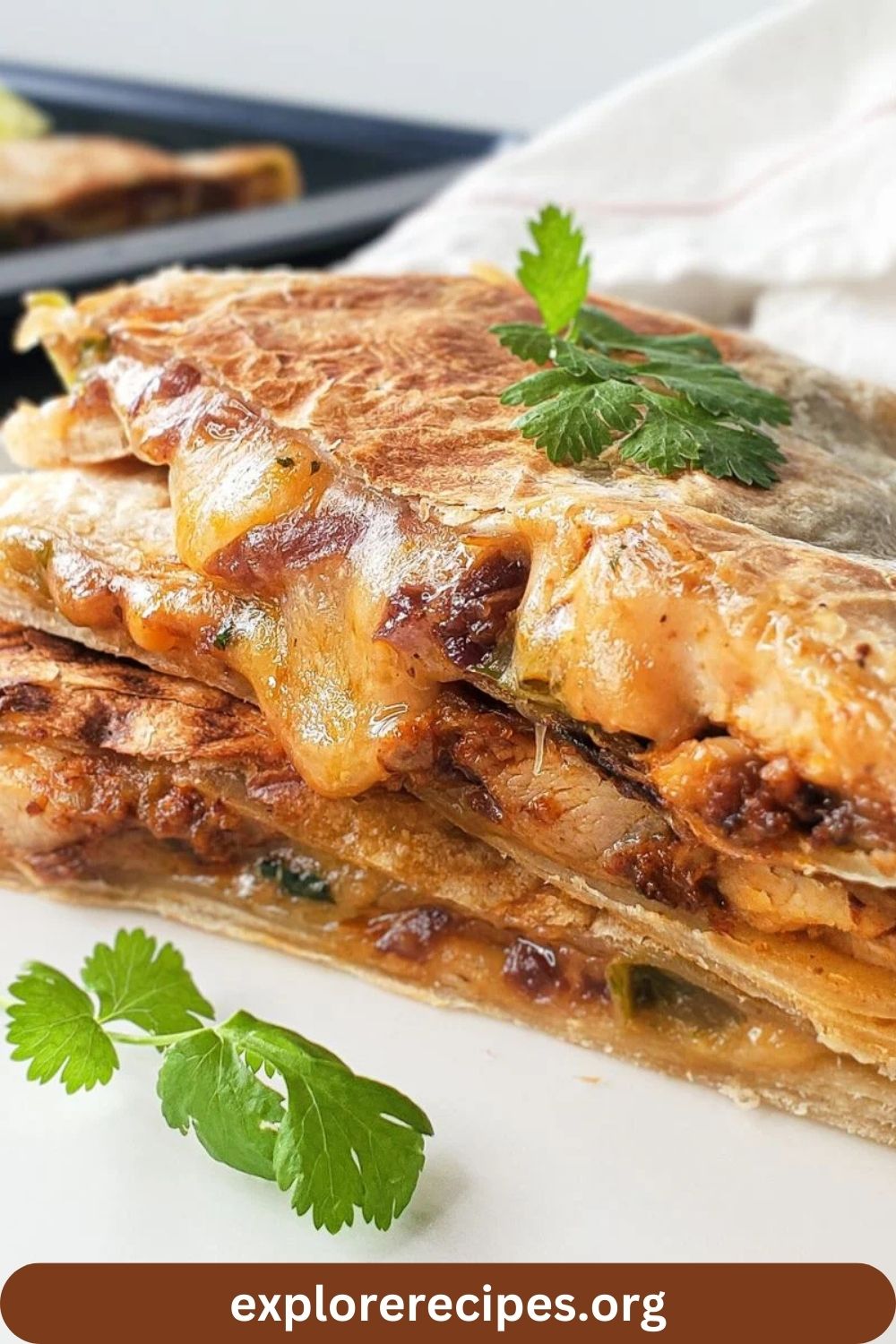 Pollo Asado Quesadillas Rellenas (Chipotle Copycat): A Flavorful Twist on a Mexican Classic