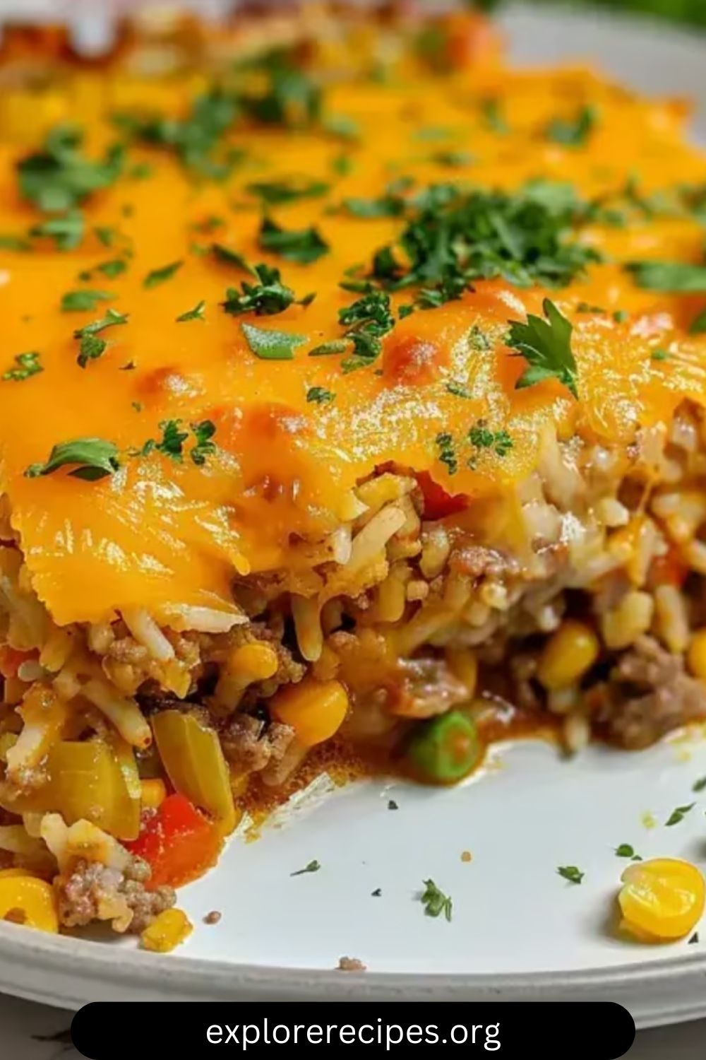 Cheesy Ground Beef and Rice Casserole: A Hearty, Comforting Dish for Every Occasion