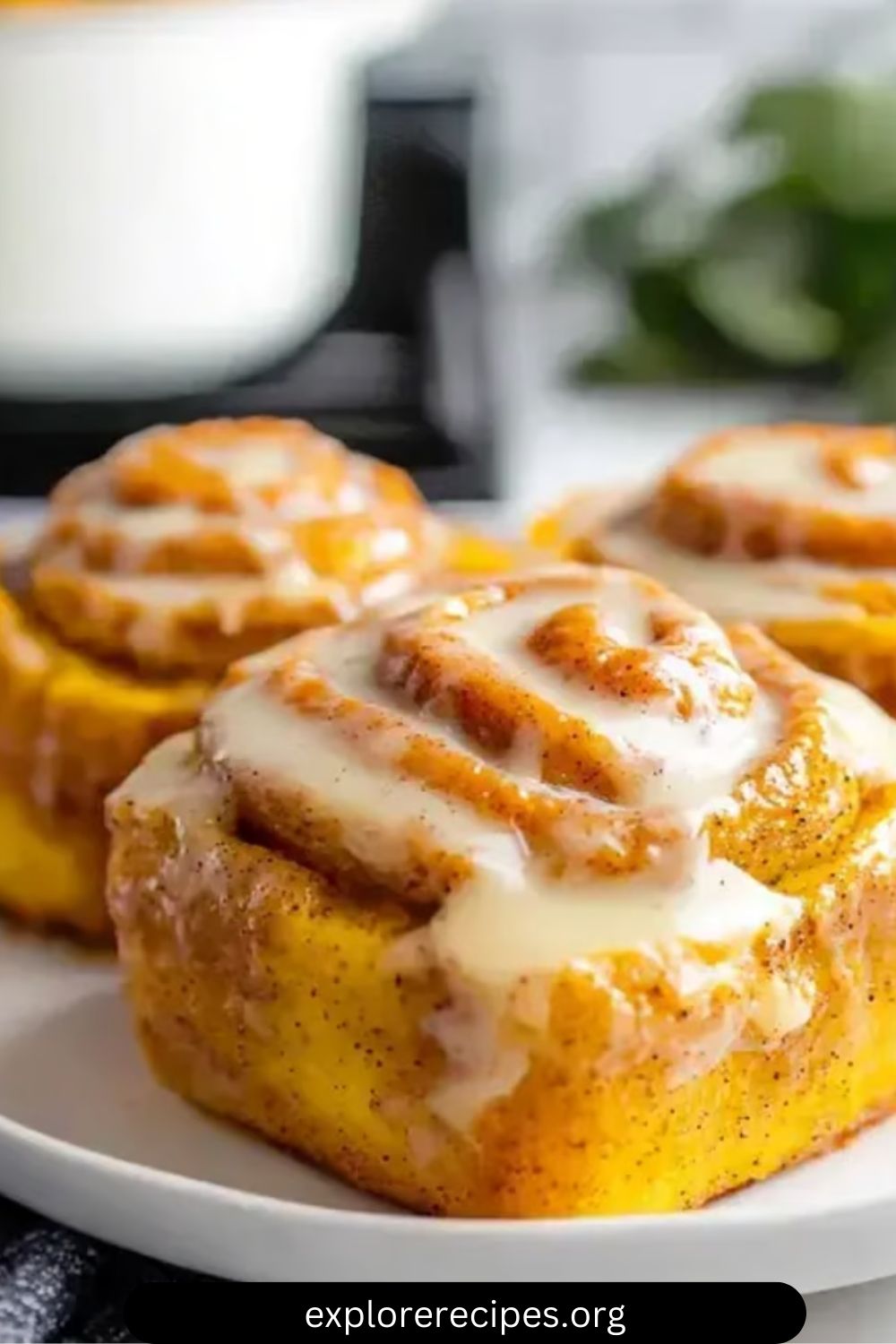 Pumpkin Cinnamon Rolls: A Warm & Cozy Fall Treat