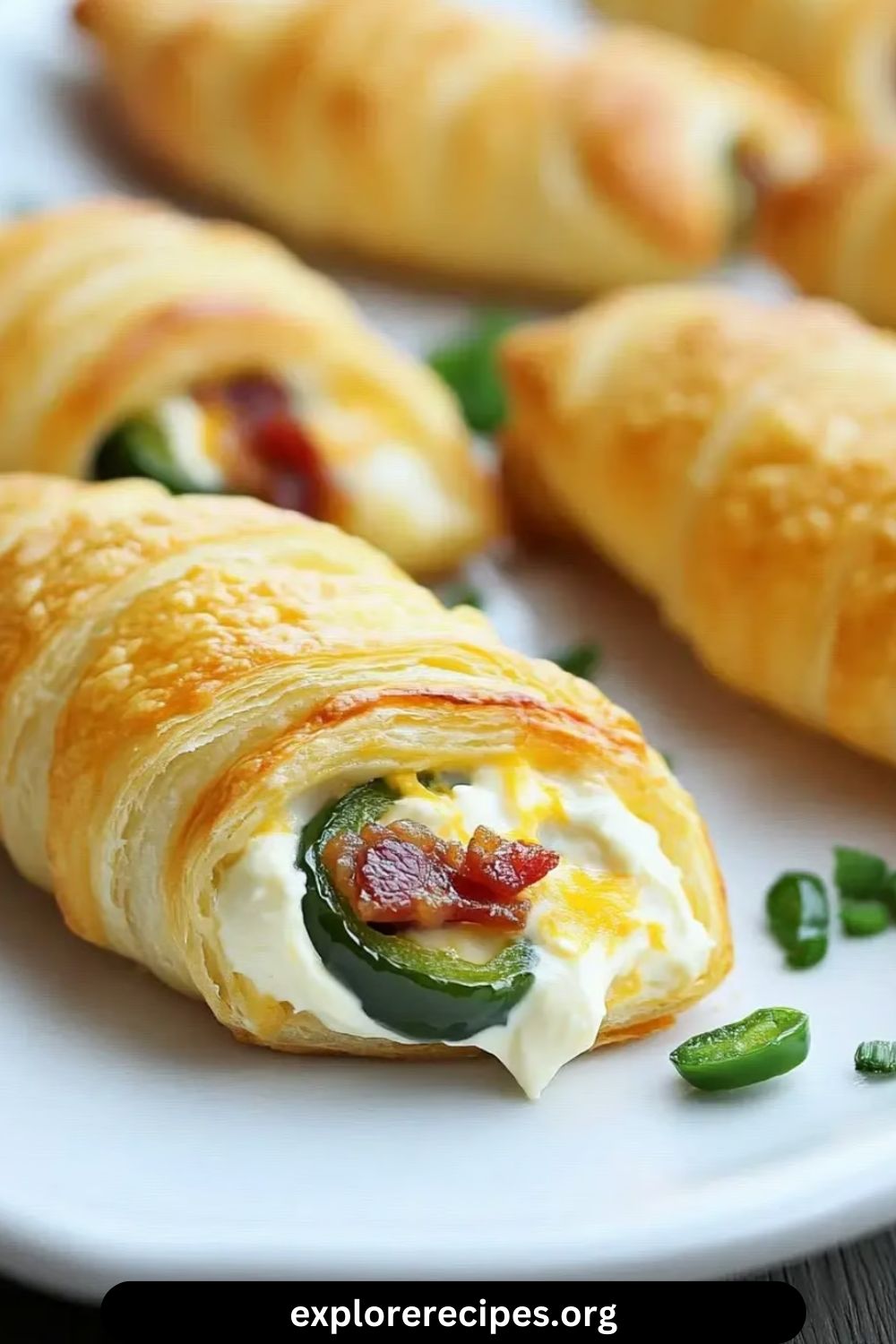 Jalapeño Popper Crescent Rolls – A Cheesy and Spicy Appetizer